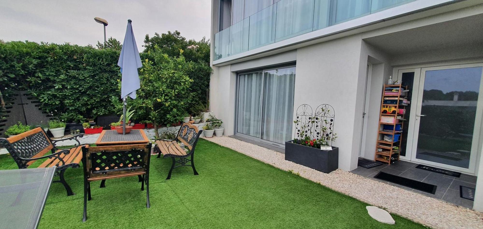 Villa Harmony 瓦洛里 外观 照片